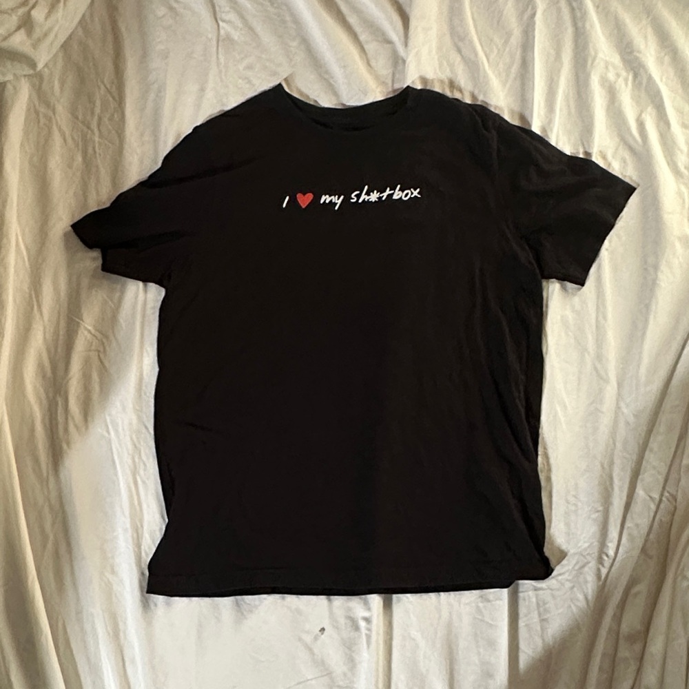 No. 6 Black 'I Love My Shirtbox' Tee